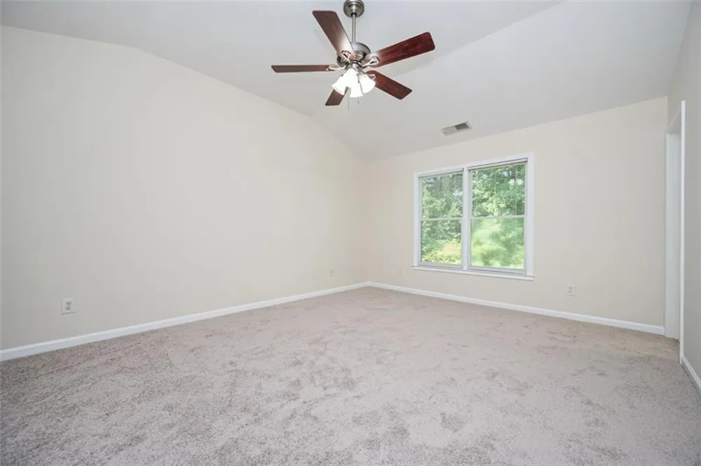 100 Red Barn Lane Acworth, GA 30102