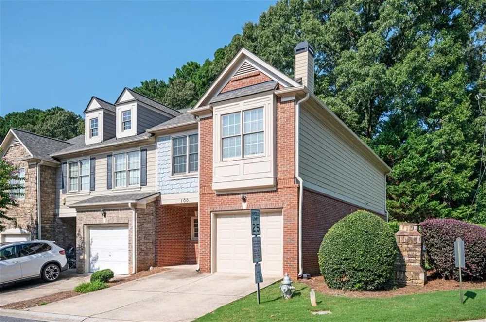 100 Red Barn Lane Acworth, GA 30102