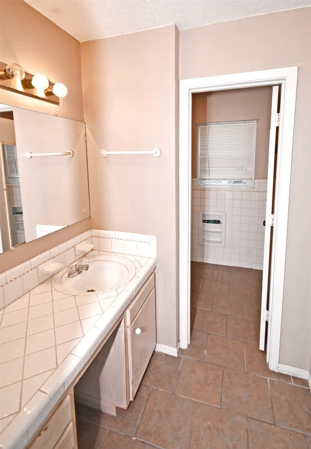 111 E Oak Street Yantis, TX 75497