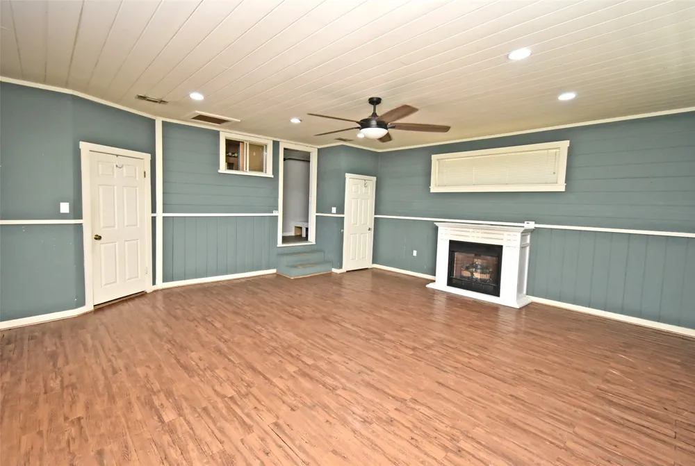 111 E Oak Street Yantis, TX 75497