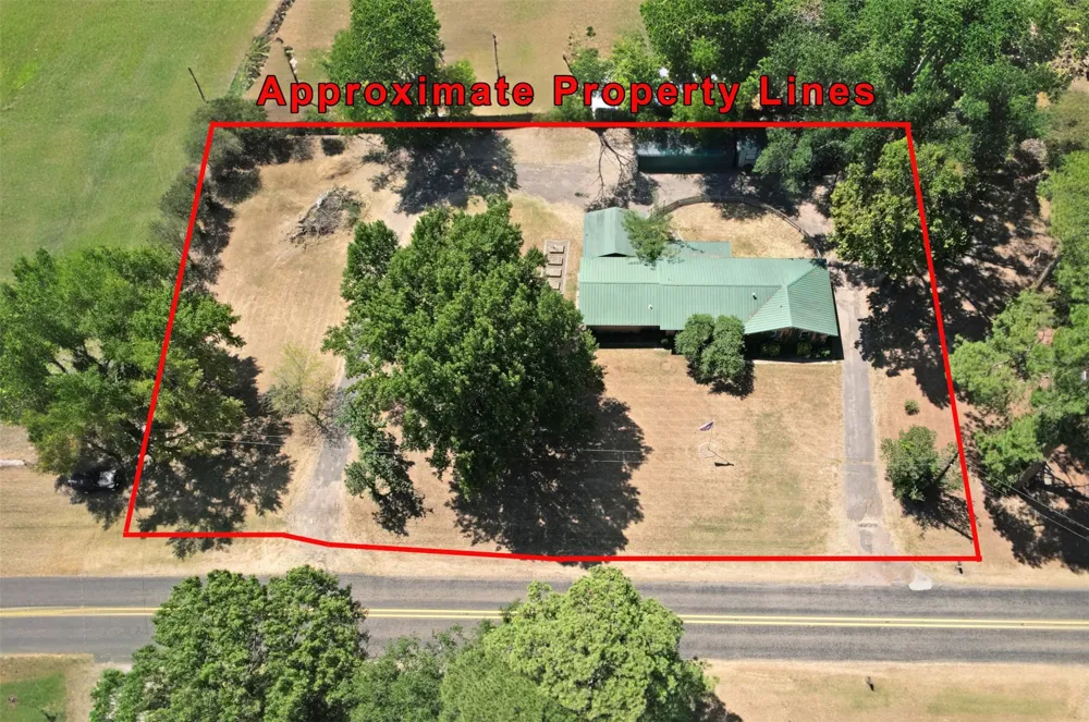 111 E Oak Street Yantis, TX 75497