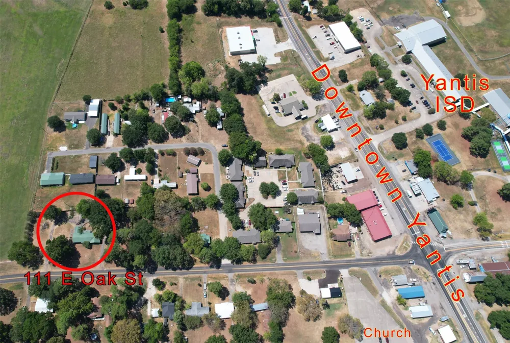 111 E Oak Street Yantis, TX 75497