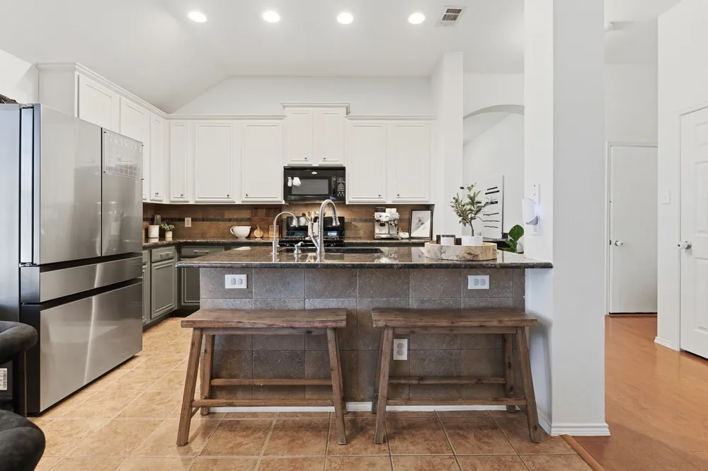 319 Sugarberry Lane Fate, TX 75087