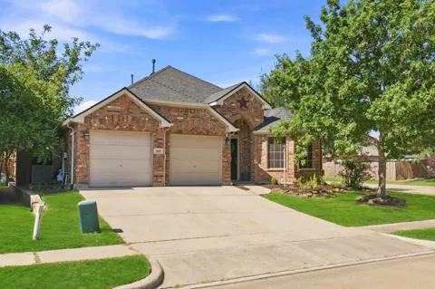 319 Sugarberry Lane