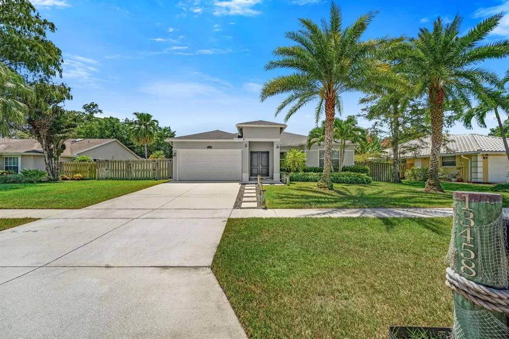 13458 Brixham Street Wellington, FL 33414