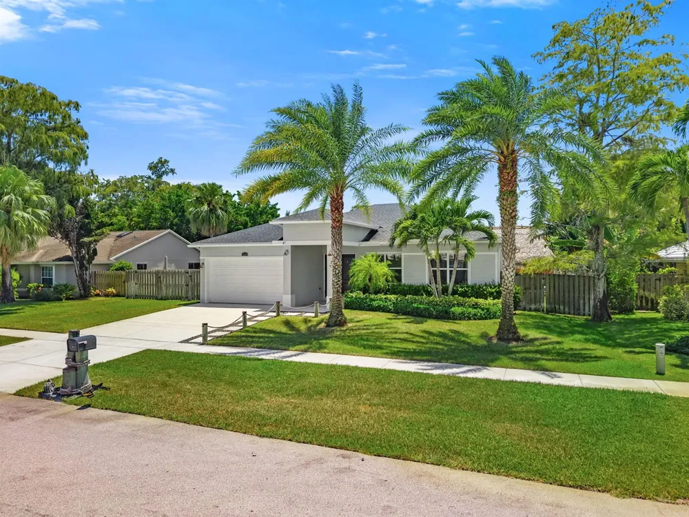 13458 Brixham Street Wellington, FL 33414