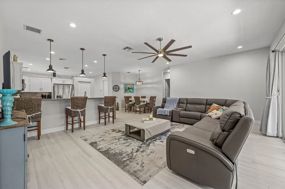 13458 Brixham Street Wellington, FL 33414