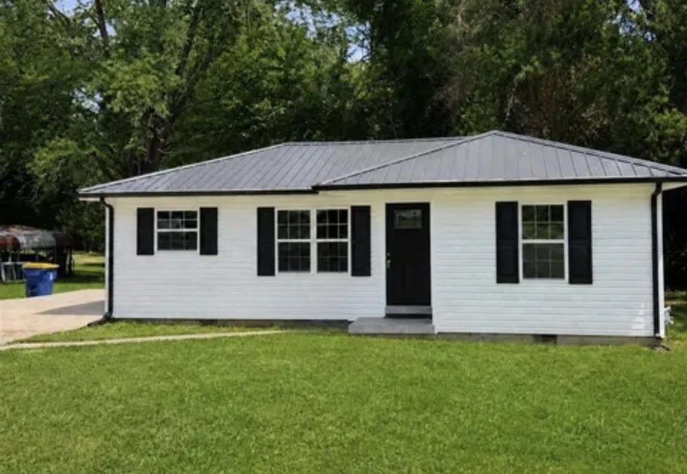 112 Clinton St Russellville, KY 42276