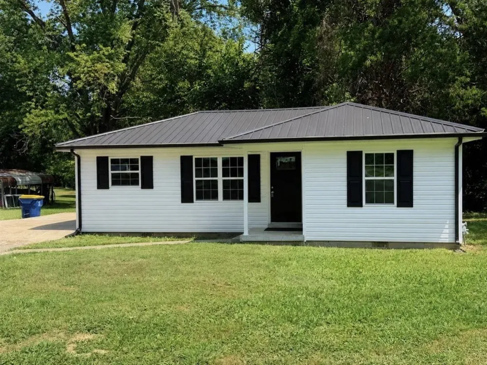 112 Clinton St Russellville, KY 42276