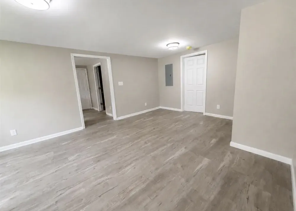 112 Clinton St Russellville, KY 42276