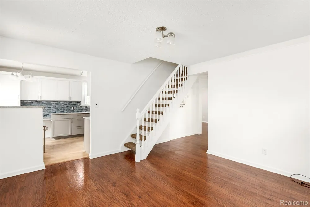 2200 Guthrie Avenue Royal Oak City, MI 48067