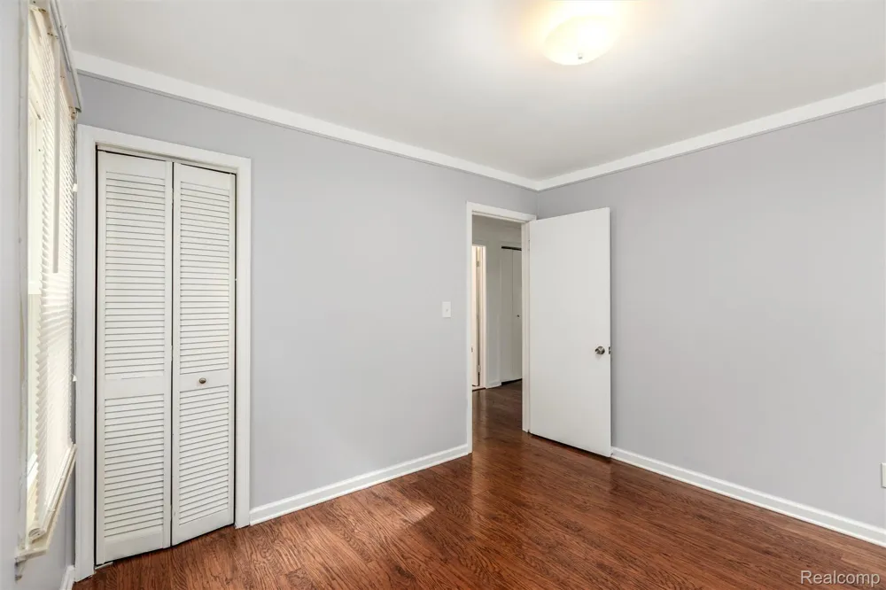 2200 Guthrie Avenue Royal Oak City, MI 48067