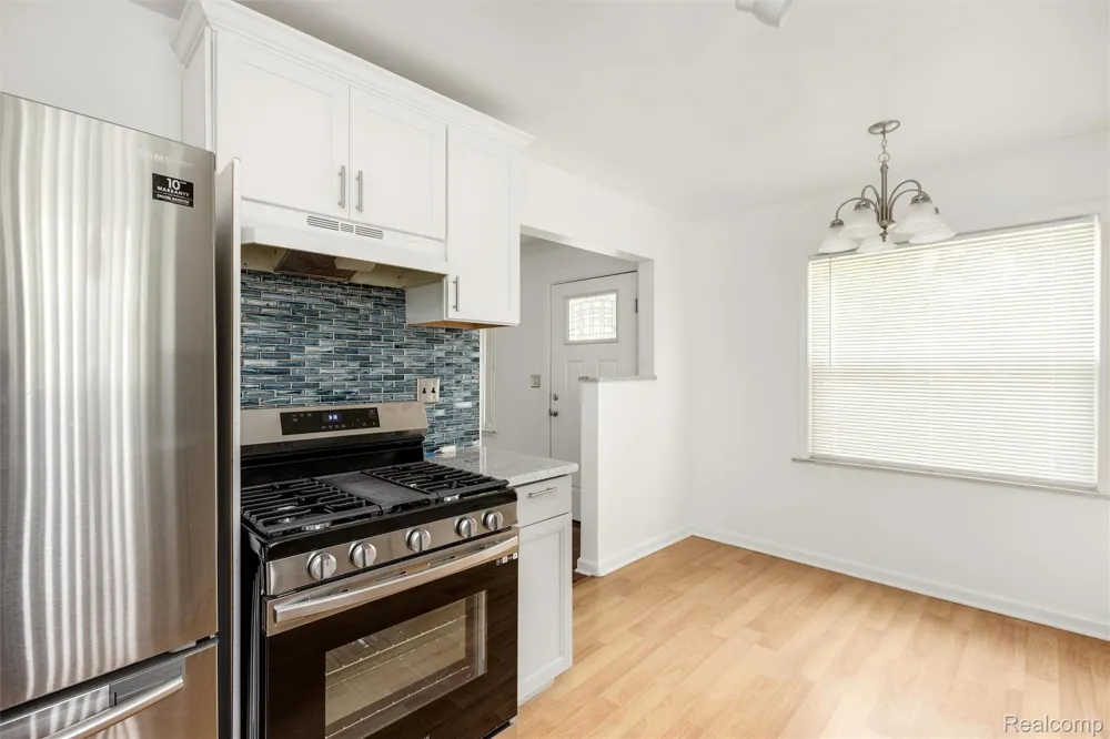 2200 Guthrie Avenue Royal Oak City, MI 48067
