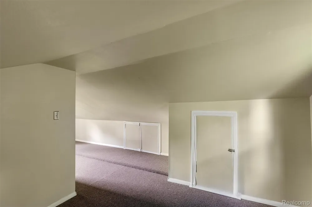 2200 Guthrie Avenue Royal Oak City, MI 48067