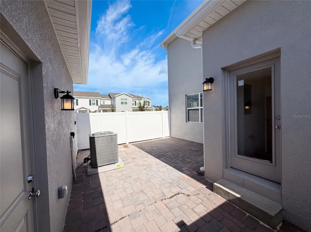 2172 RIDER RAIN LANE Apopka, FL 32703
