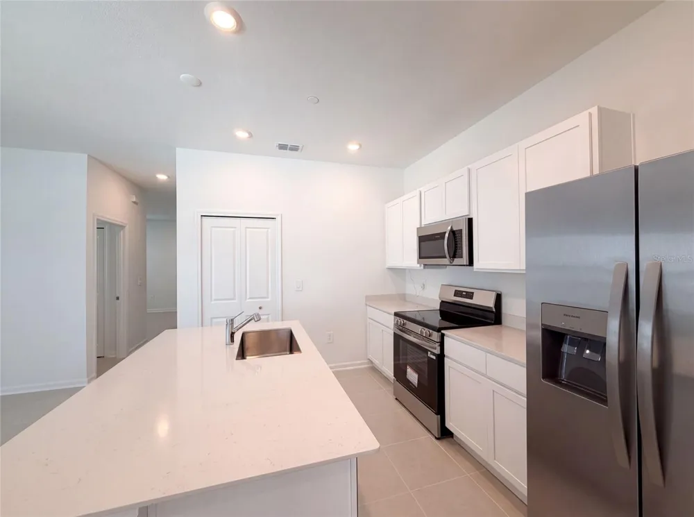 2172 RIDER RAIN LANE Apopka, FL 32703