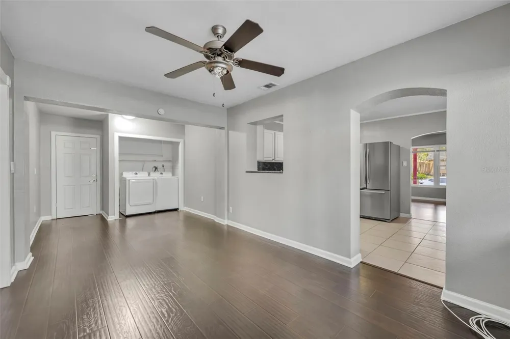 1811 PARK LAKE STREET Orlando, FL 32803