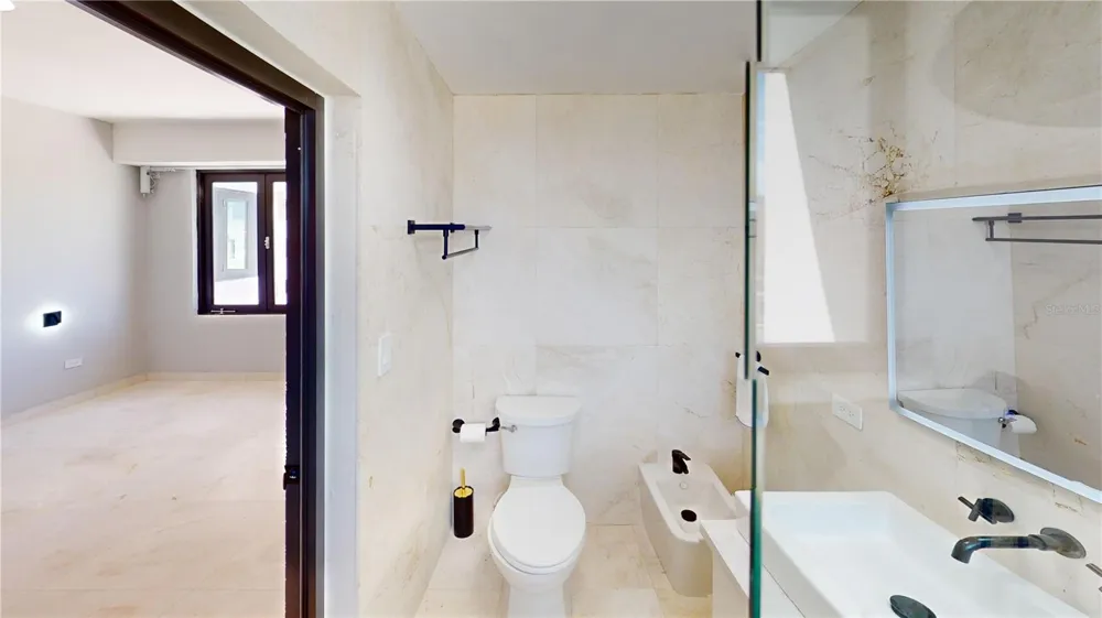 54 MUNOZ RIVERA AVENUE #703 San Juan, PR 00901