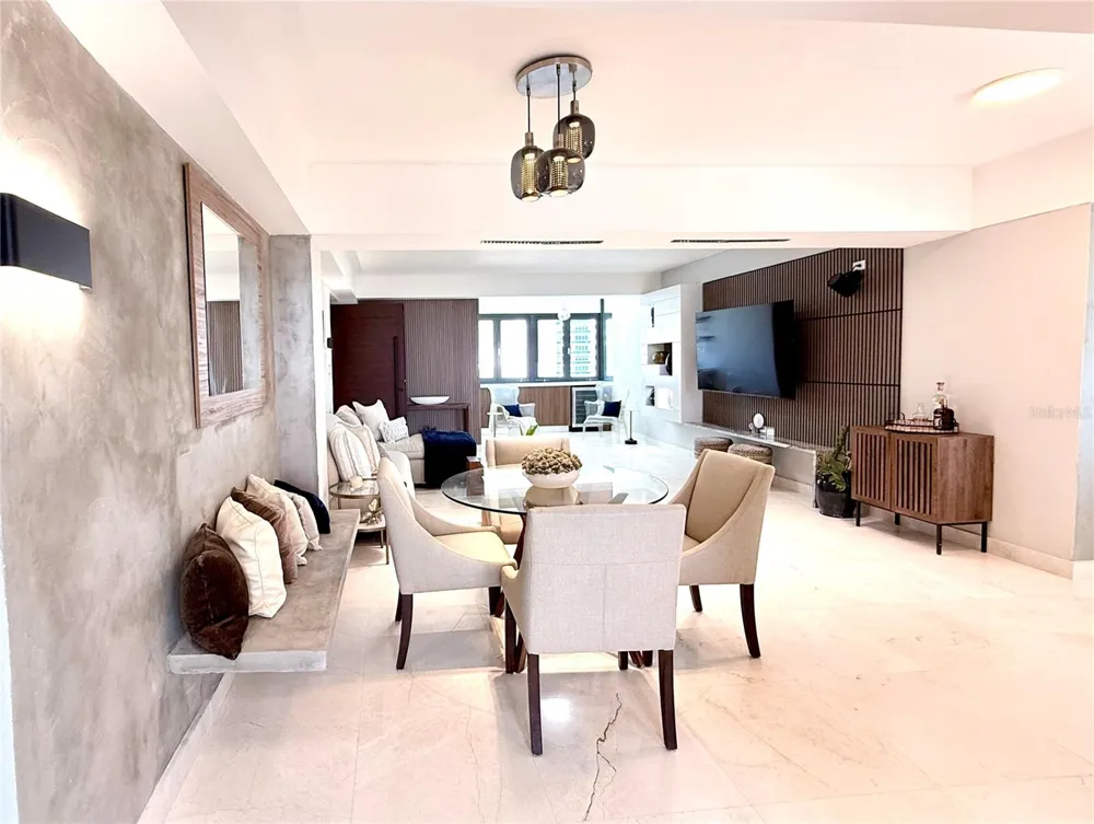 54 MUNOZ RIVERA AVENUE #703 San Juan, PR 00901