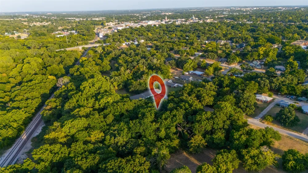 610 North Street Weatherford, TX 76086