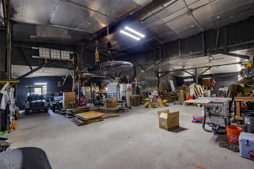 472 Cox Road Waxahachie, TX 75167