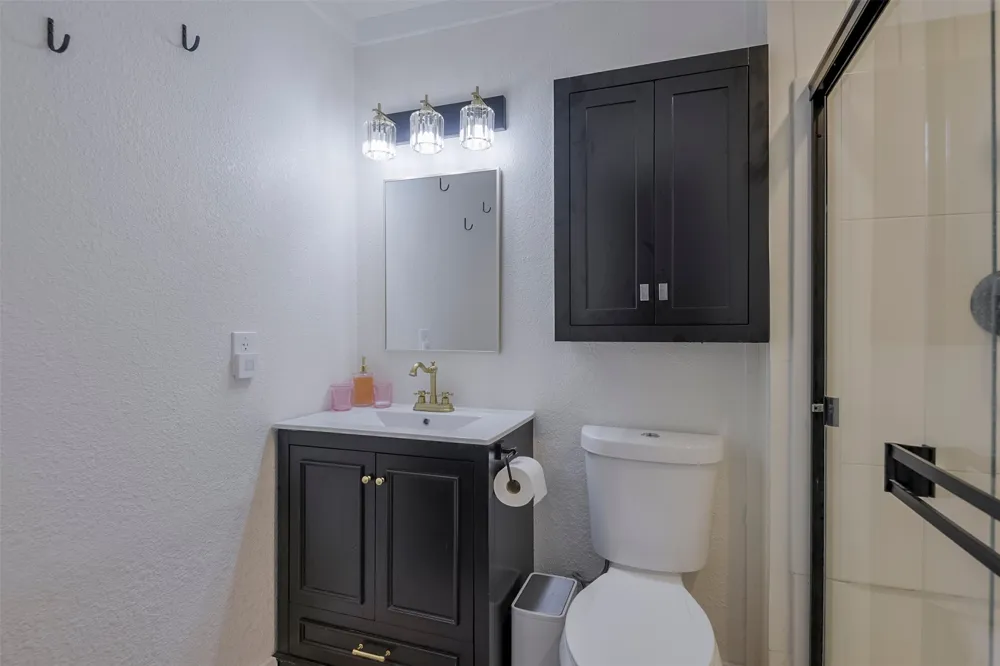 472 Cox Road Waxahachie, TX 75167
