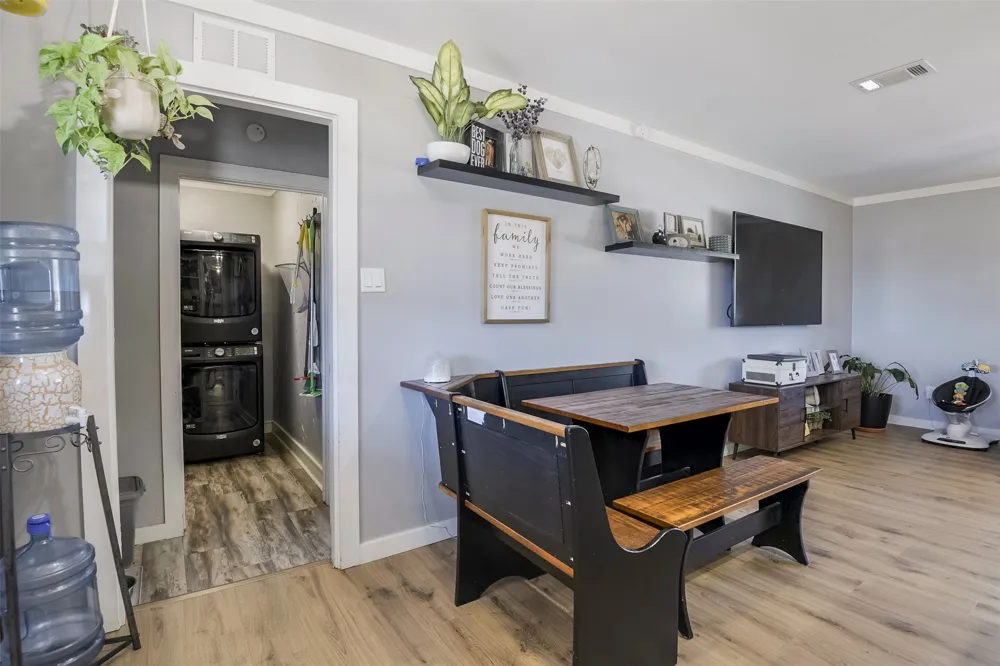 472 Cox Road Waxahachie, TX 75167