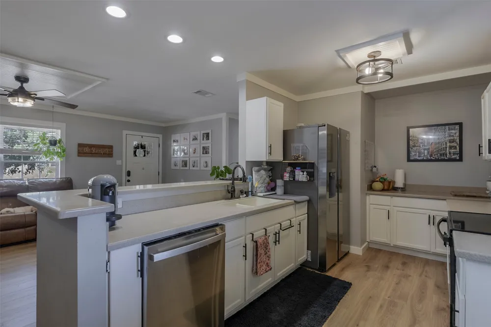 472 Cox Road Waxahachie, TX 75167