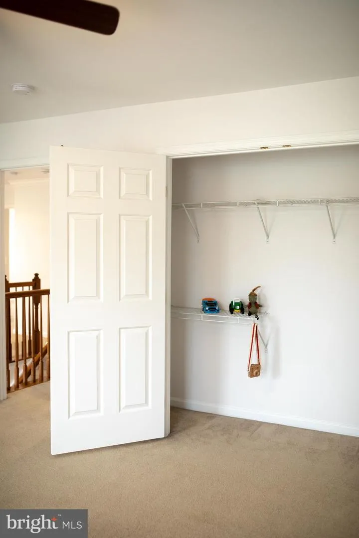 18061 CAMDENHURST DRIVE Gainesville, VA 20155