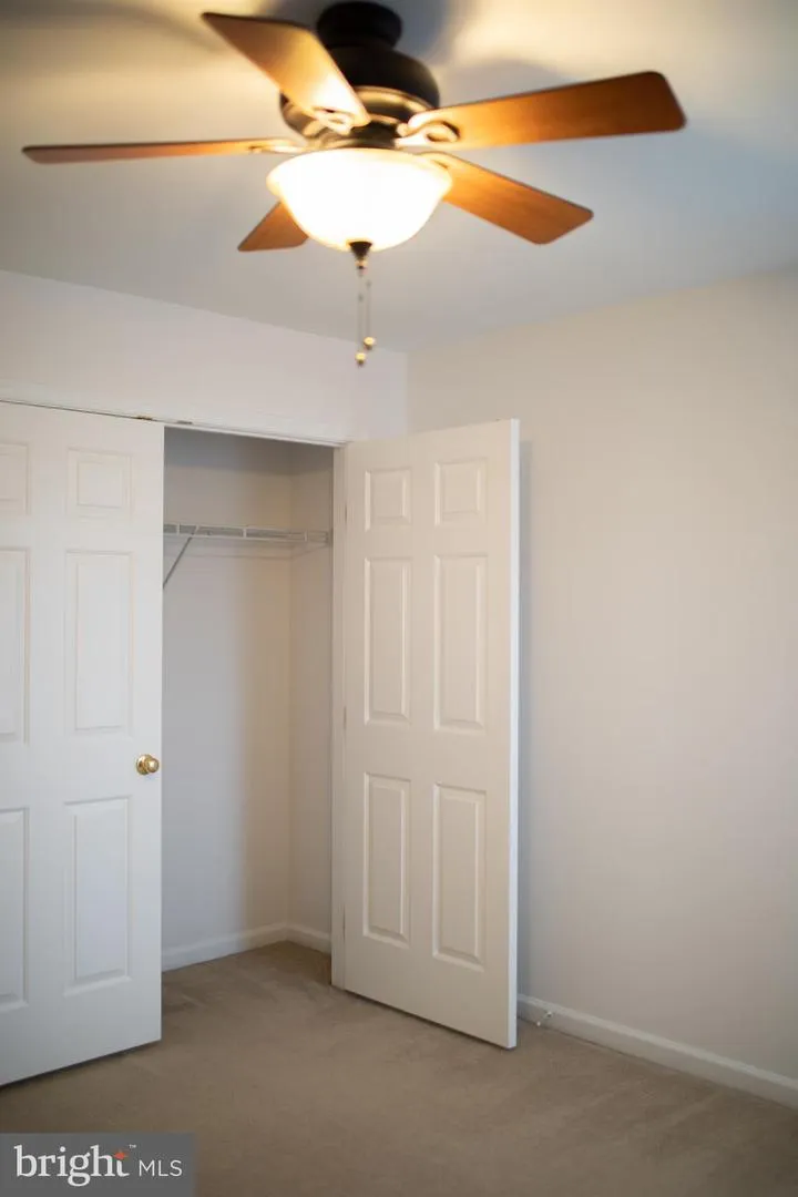 18061 CAMDENHURST DRIVE Gainesville, VA 20155