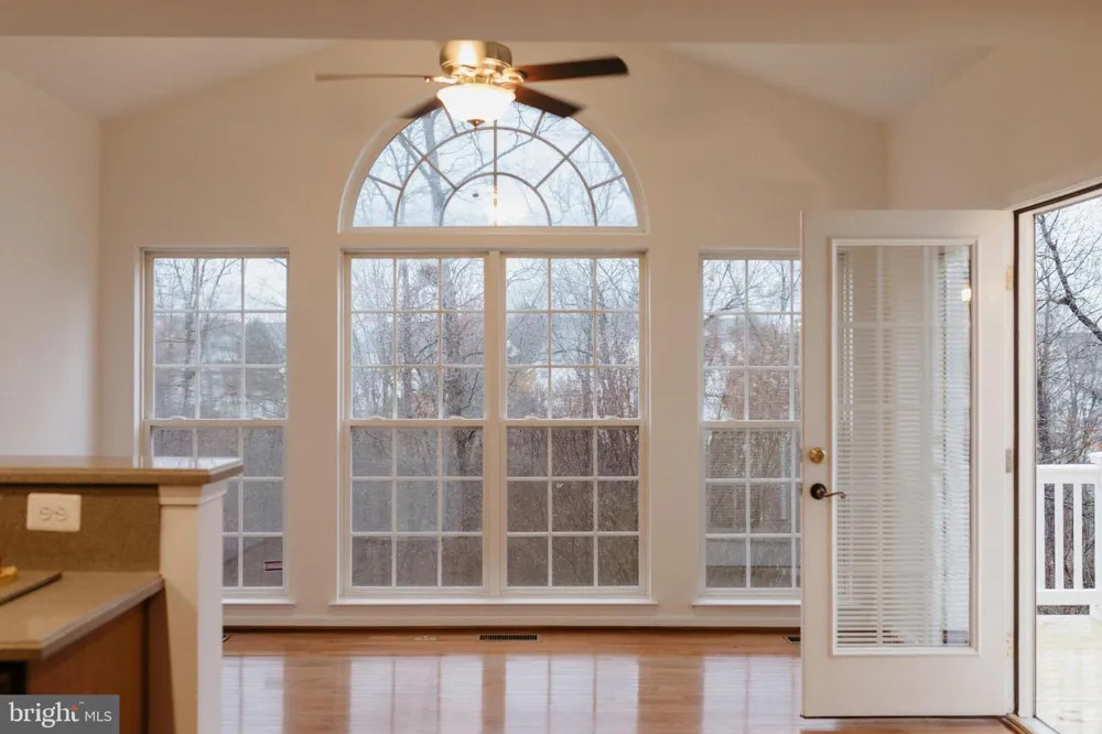 18061 CAMDENHURST DRIVE Gainesville, VA 20155