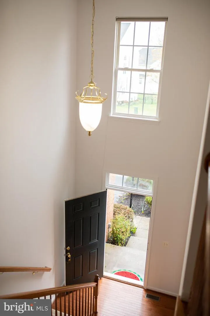 18061 CAMDENHURST DRIVE Gainesville, VA 20155