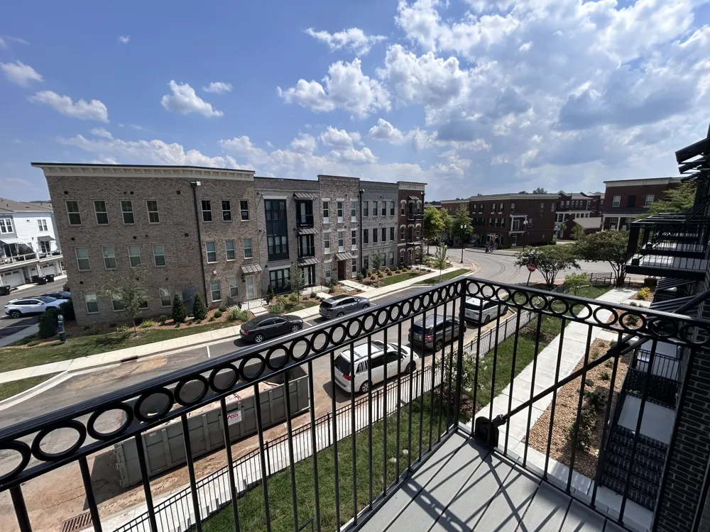 2060 Tollgate Blvd #221 Thompsons Station, TN 37179