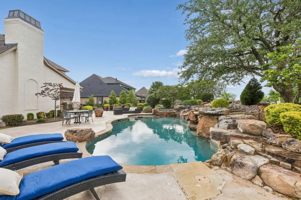 156 Stoneleigh Drive Heath, TX 75032