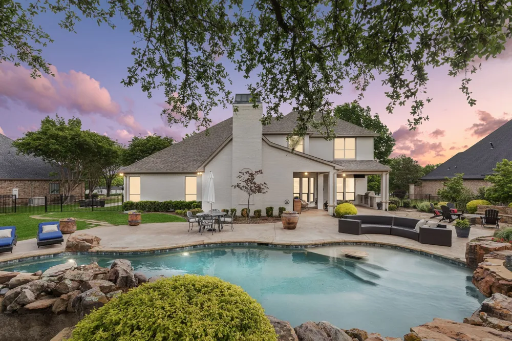 156 Stoneleigh Drive Heath, TX 75032