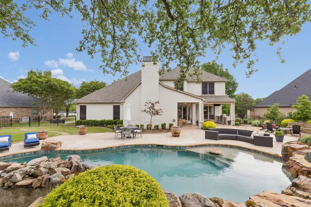 156 Stoneleigh Drive Heath, TX 75032