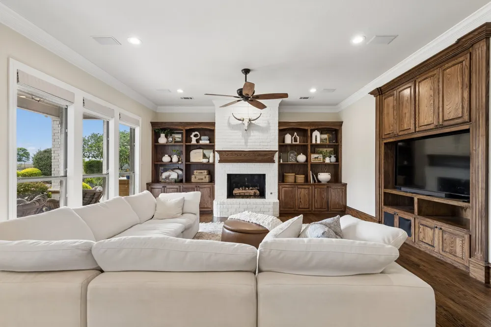 156 Stoneleigh Drive Heath, TX 75032