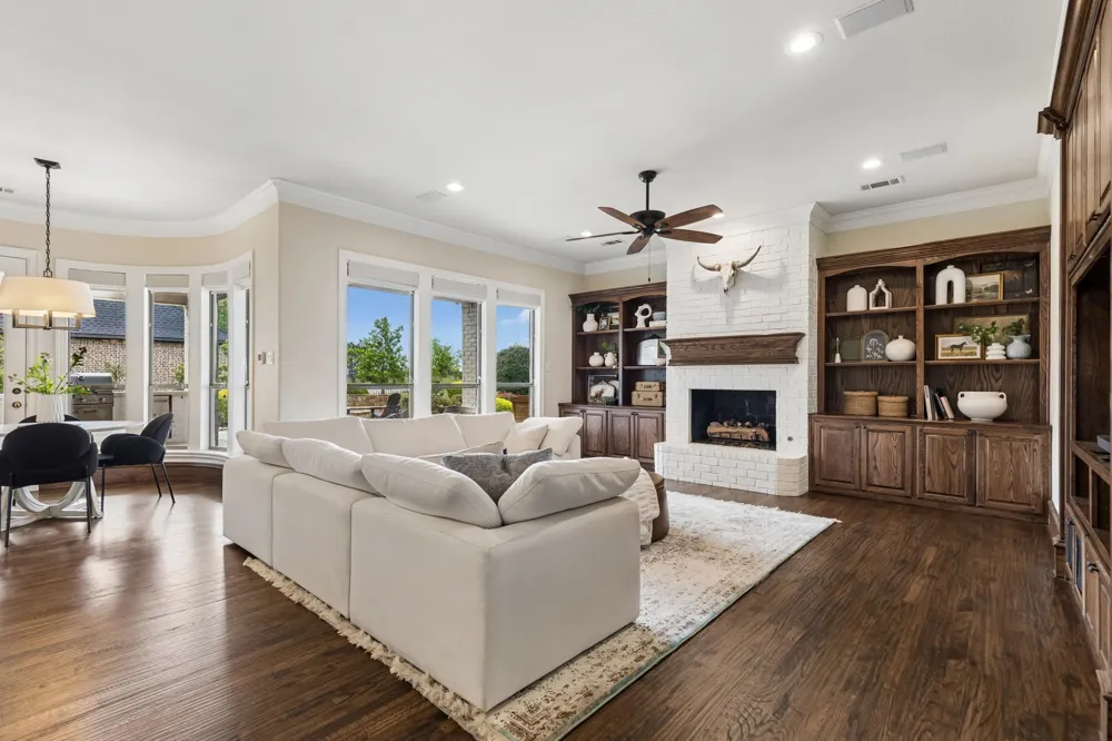 156 Stoneleigh Drive Heath, TX 75032