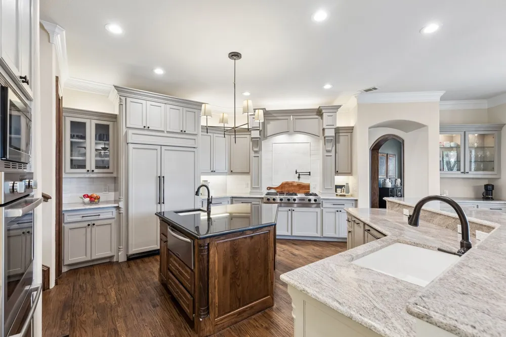 156 Stoneleigh Drive Heath, TX 75032