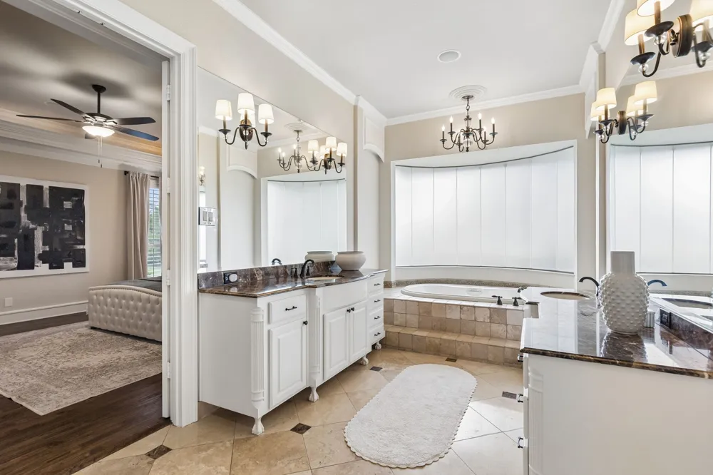 156 Stoneleigh Drive Heath, TX 75032