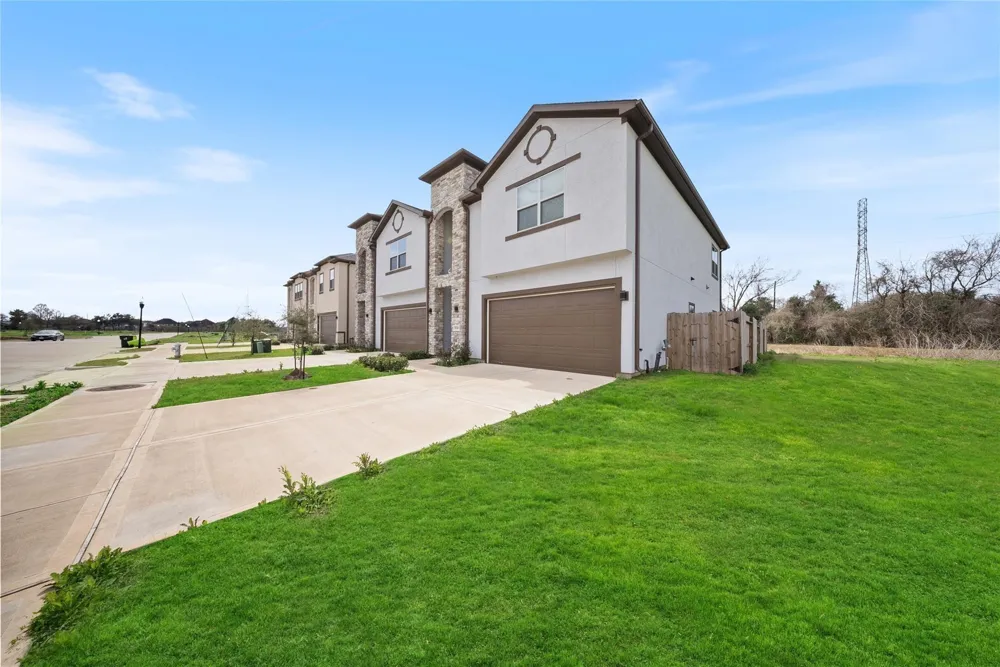 1934 Olivos Street Missouri City, TX 77459