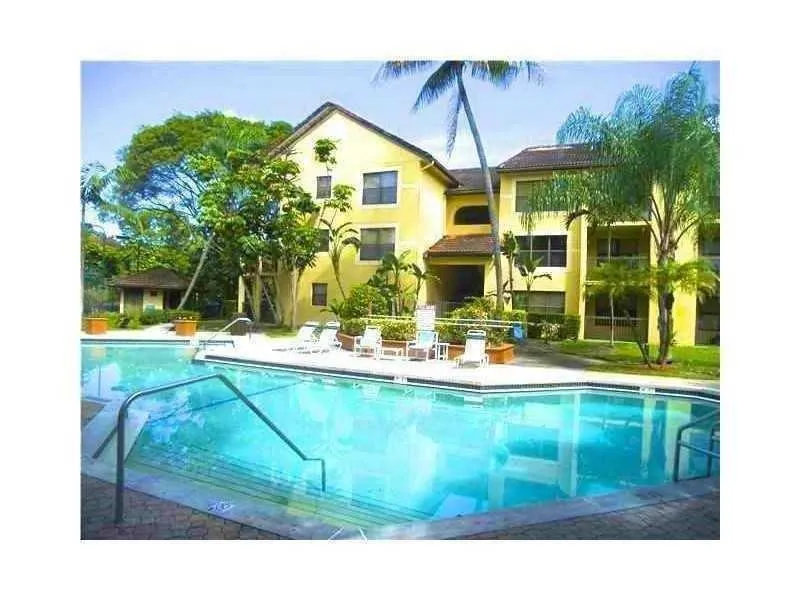 4261 W MCNAB ROAD #32 Pompano Beach, FL 33069