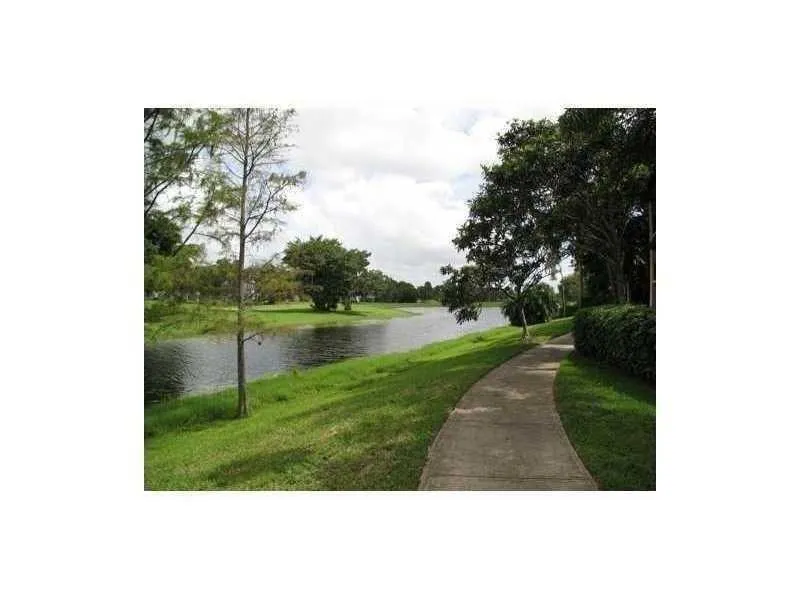 4261 W MCNAB ROAD #32 Pompano Beach, FL 33069