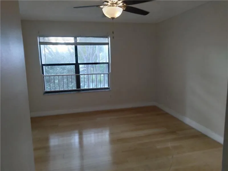 4261 W MCNAB ROAD #32 Pompano Beach, FL 33069