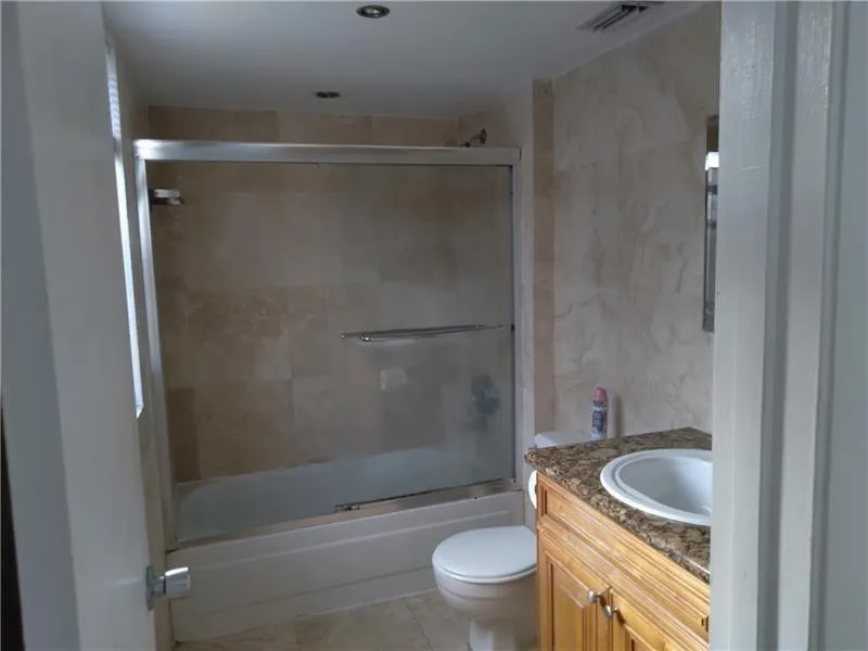 4261 W MCNAB ROAD #32 Pompano Beach, FL 33069