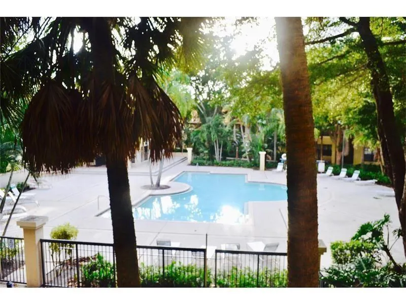 4261 W MCNAB ROAD #32 Pompano Beach, FL 33069