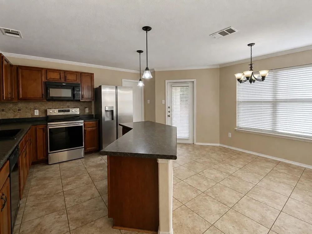 525 Eagles Nest Cove Temple, TX 76502