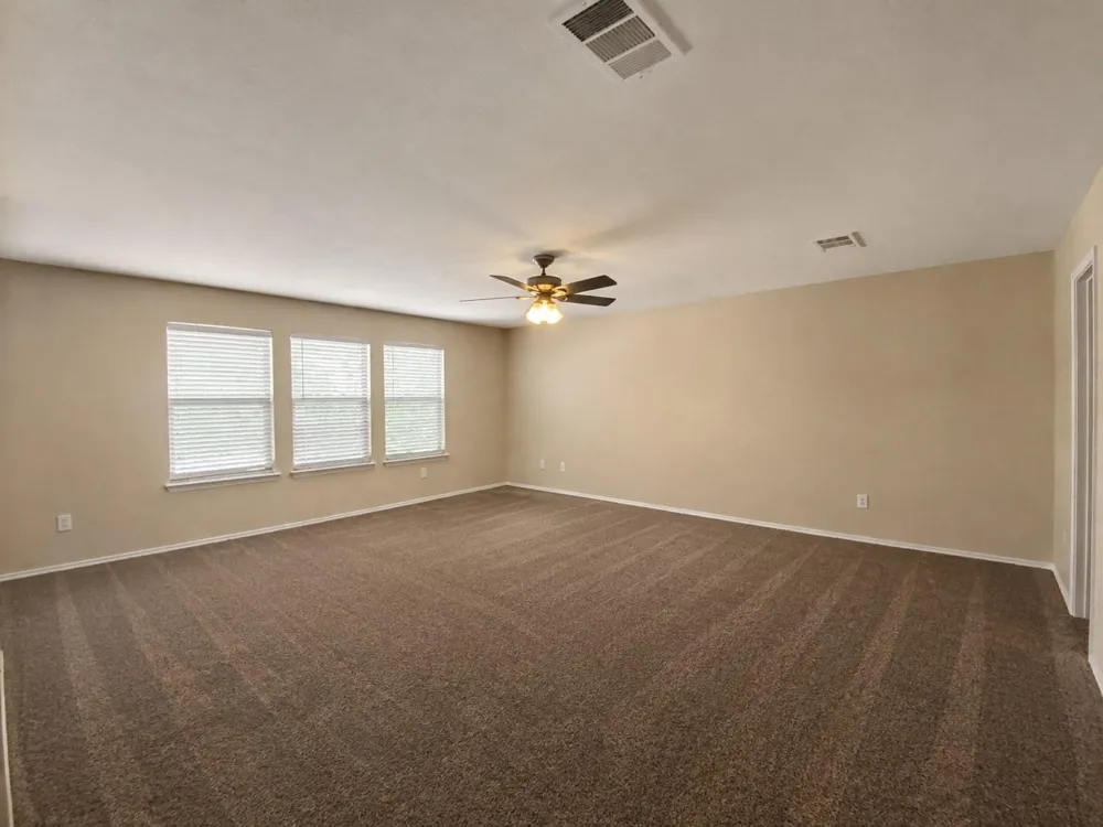 525 Eagles Nest Cove Temple, TX 76502