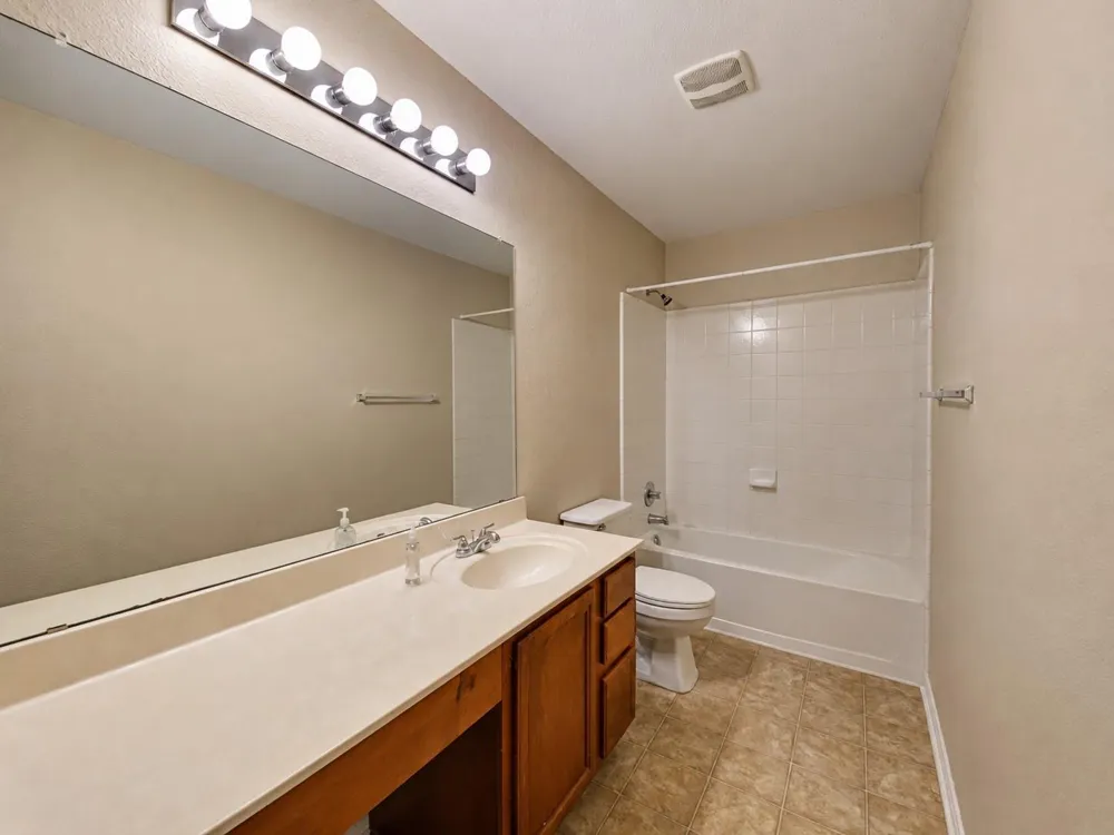 525 Eagles Nest Cove Temple, TX 76502