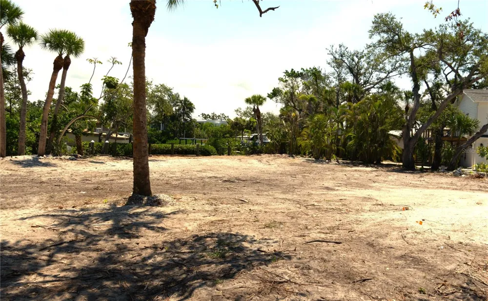 7233 MIDNIGHT PASS ROAD Sarasota, FL 34242